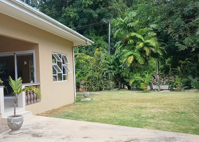 Apartment Beau Bassin Baie Lazare (Mahe)