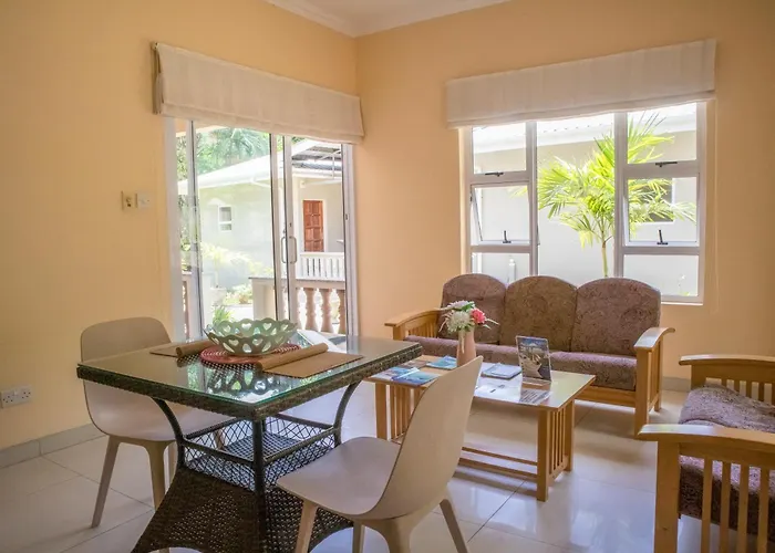 Beau Bassin Apartment *
